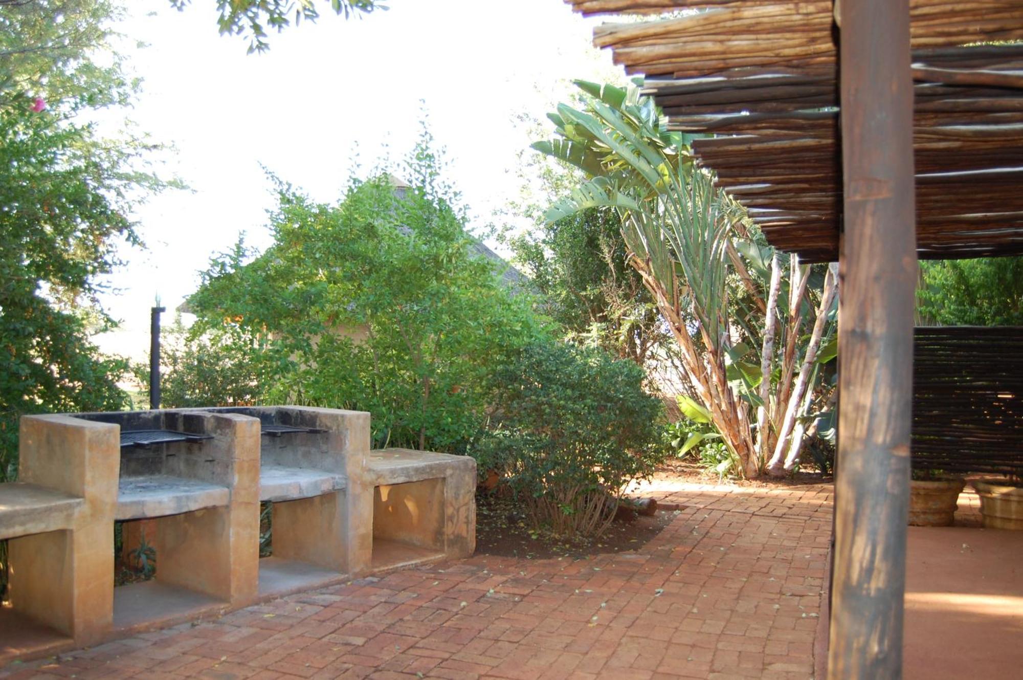 Gallery Inn Bela-Bela Exterior photo